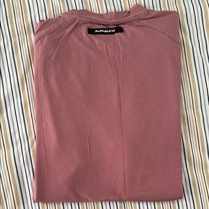 Alphalete Mauve Short Sleeve Shirt